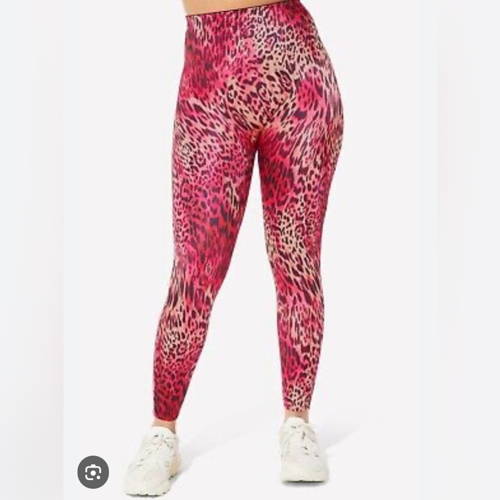 Fabletics Yitty Pink Cheetah leggings